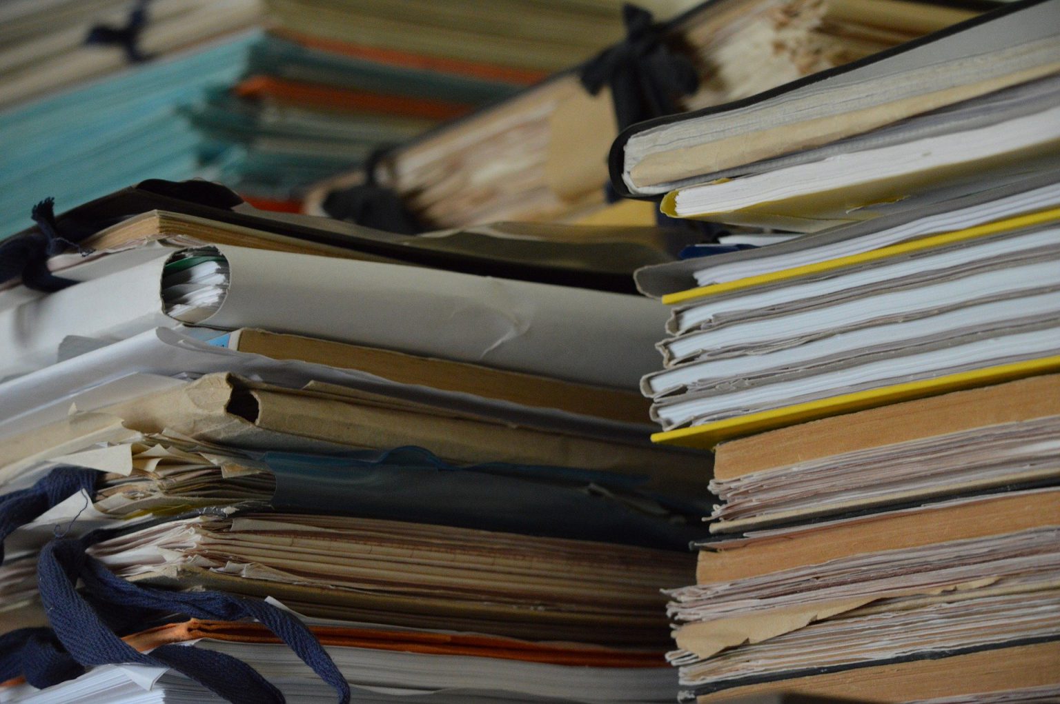 就活で成績証明書求める企業の4つの意図！封筒の送り方や間に合わない場合の対処法も紹介！ 就活Hack OB訪問からESの書き方まで就職活動でのハックを公開！ 就活Hack